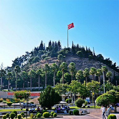 Özbek, Kahramanmaraş’ta Deprem Konutlarının Yapımına Başladı